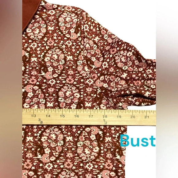 🍁Lands End lightweight top perfect for fall🍁 - Picture 6 of 7